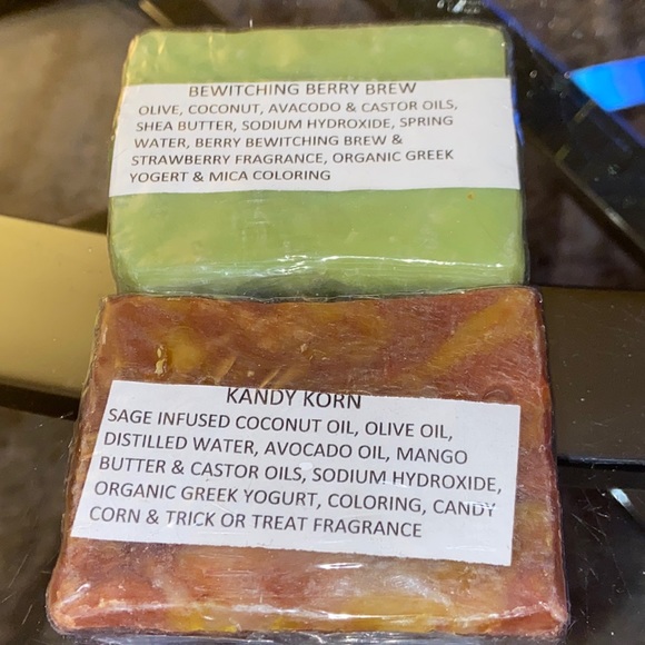 TWISTED SISTERS SOAP COMPANY - HALLOWEEN SCENTS ๐ป๐ - Picture 2 of 6